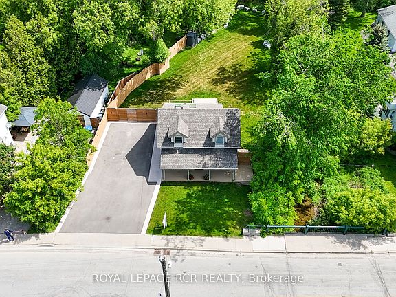 3rd image of 136 Main St