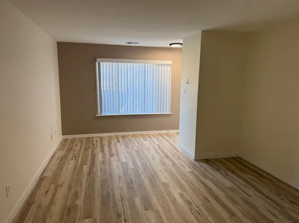 215 Logan St, Valparaiso, IN