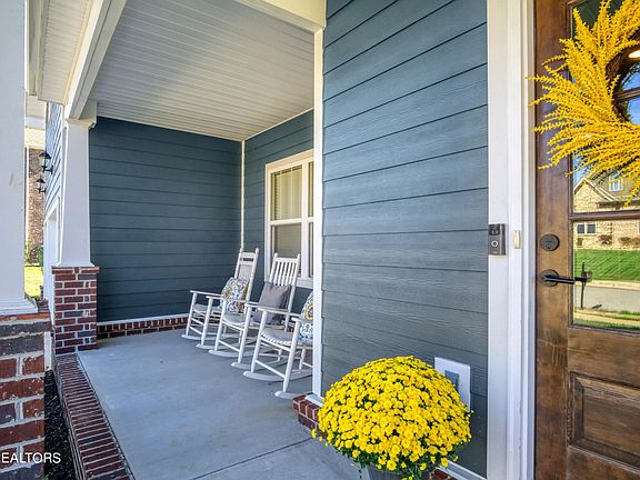 5th image of 444 Holland Springs Dr