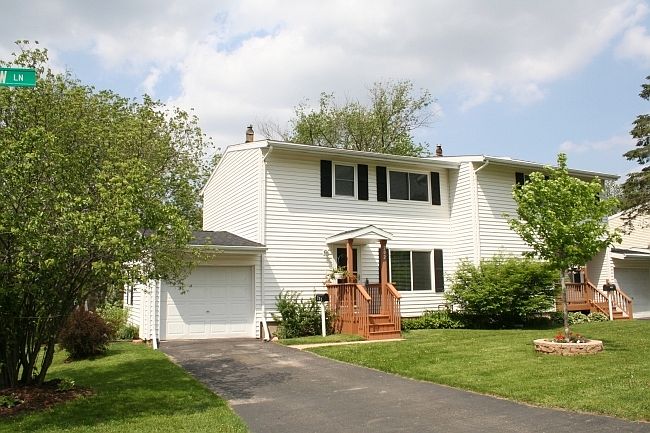 1st image of 202 Parkview Ln
