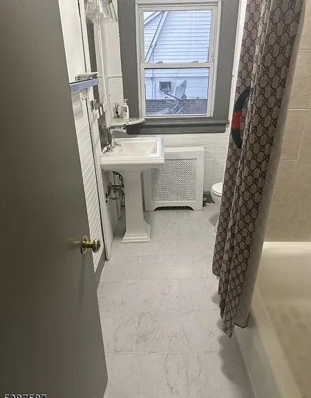 191 Hollywood Ave — Photo 1