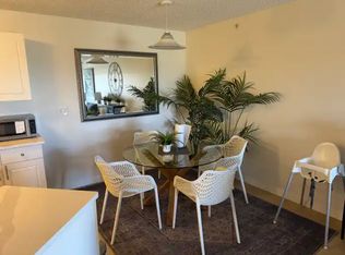 12110 119th Ave NW #306, Edmonton, AB T5L 5G9