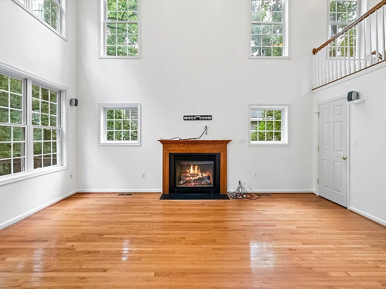 4107 Lakeview Pkwy — Photo 18