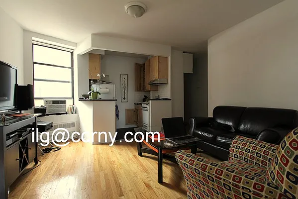 Rented by City Connections Realty | media 32