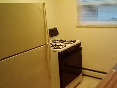 2nd image of 1015 Winfield Ave APT 3