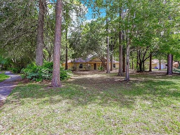 3rd image of 96256 Nassau Lakes Cir