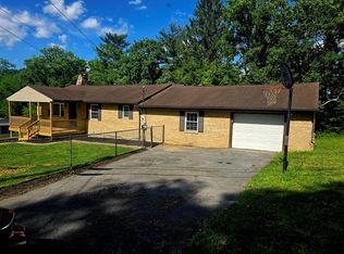 315 Tank Branch Rd, Beaver, WV 25813
