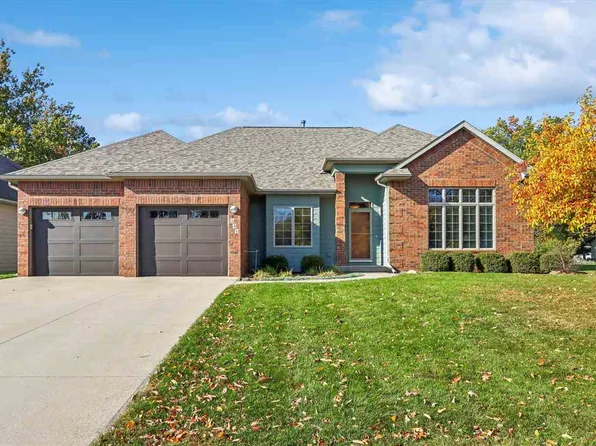 241 Green Mountain Dr, Iowa City, IA 52245