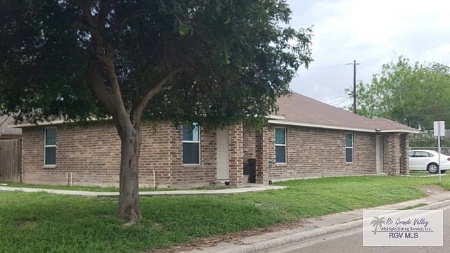 2nd image of 2455 Taylor St