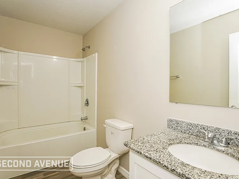 41 Raemoor Dr — Photo 12