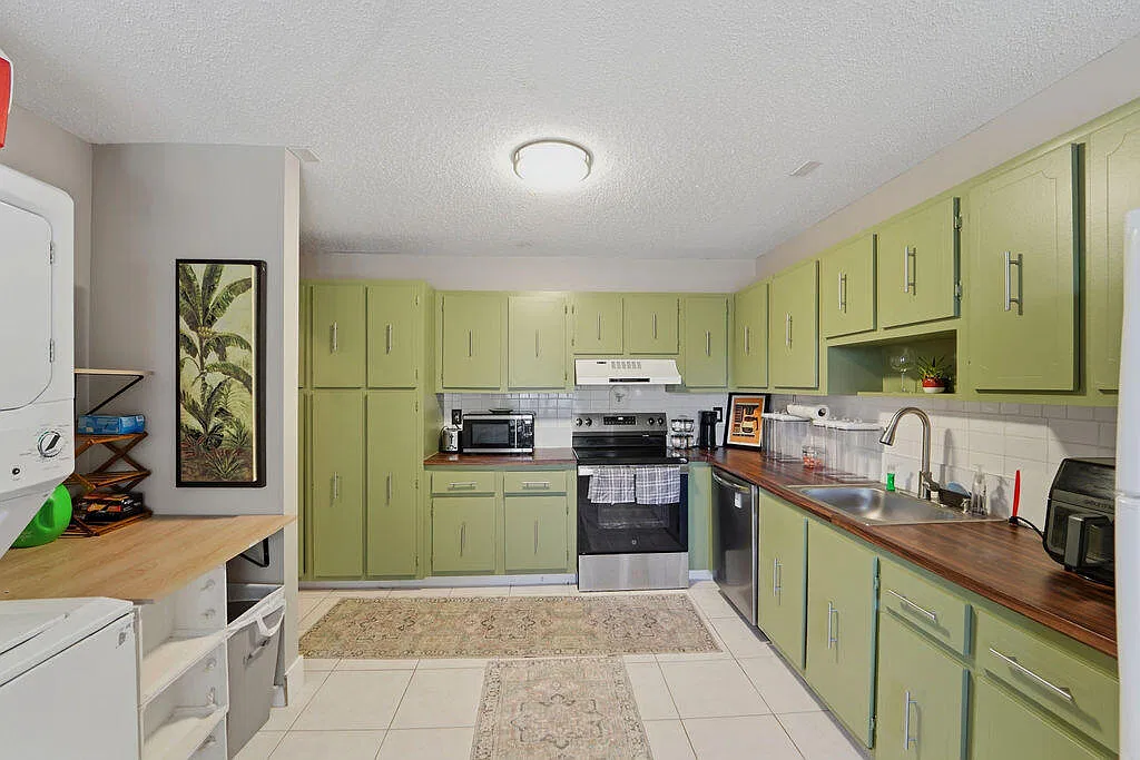 2 bed, 2.0 bath, 1335 sqft, $2,000 — Photo 4