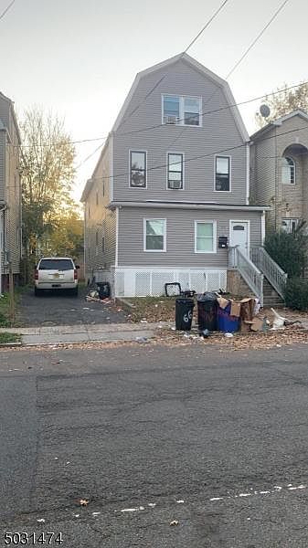 2nd image of 66 Valley St
