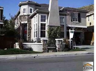 28711 Placerview Trl, Saugus, CA 91390