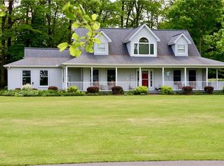 1100 Pine Tree Dr, Girard, PA 16417