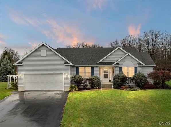 159 Ben Bar Cir, Whitesboro, NY 13492
