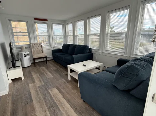 128 Hamilton Ave APT 2, Seaside Heights, NJ 08751