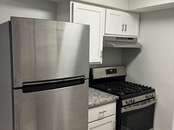 4th image of 2521 Hackberry St #14