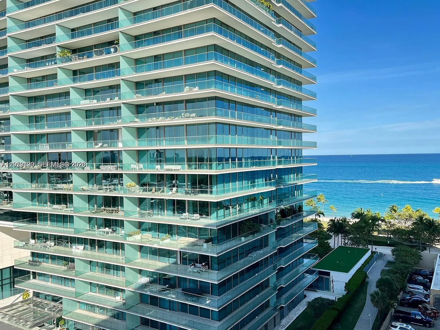 The Plaza Of Bal Harbour — Photo 1