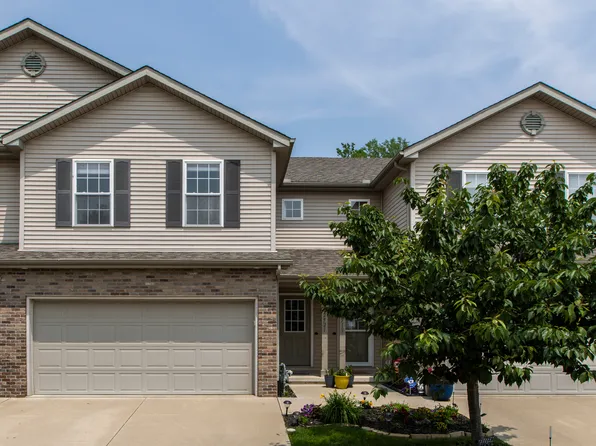 2521 Fox Trot Trl, Bloomington, IL 61704