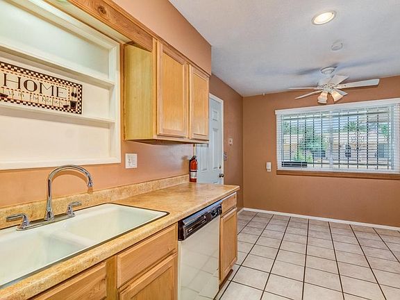 4th image of 10307 W Charter Oak Dr
