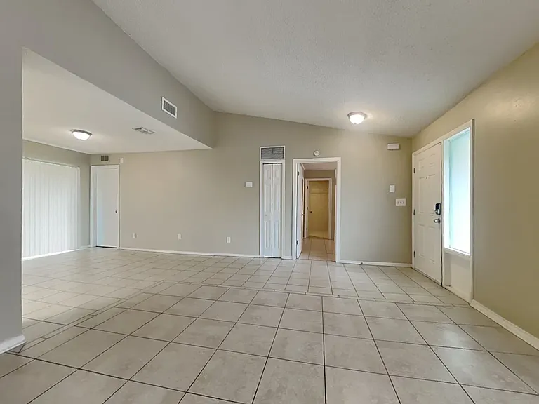 3723 Coppertree Cir — Photo 6
