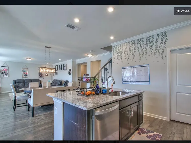 3613 Magpie Ln N — Photo 7