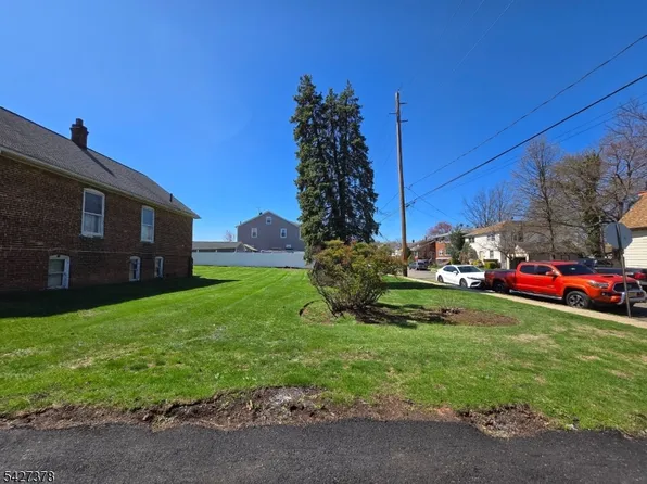 119 Grant St, Linden City, NJ 07036