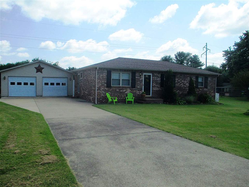 1st image of 166 Wyndotte Way