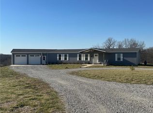 3272 SW 204th St, Trimble, MO 64492