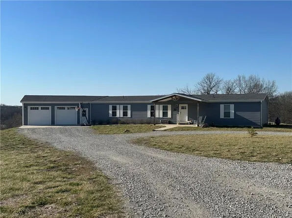 3272 SW 204th St, Trimble, MO 64492