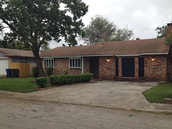 2nd image of 9558 Valley Dale St