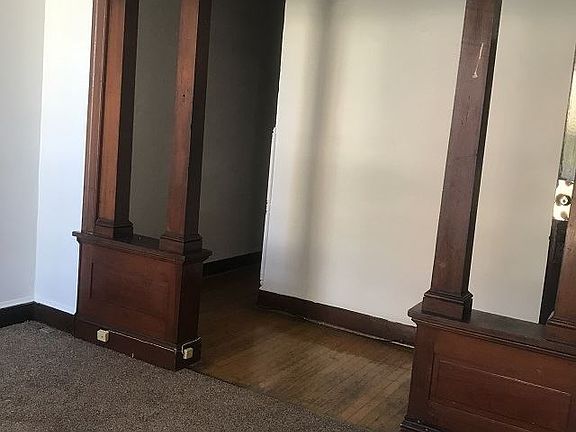 3rd image of 232 N Potomac St APT 1