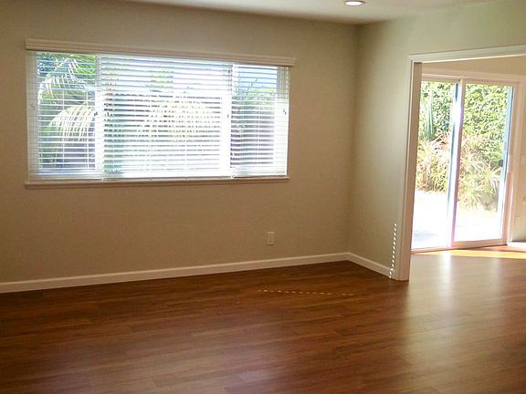 3rd image of 5037 San Julio Ave