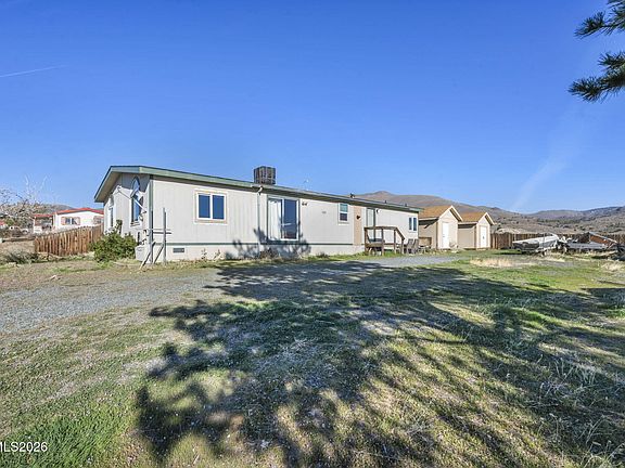 3rd image of 325 Mica Cir