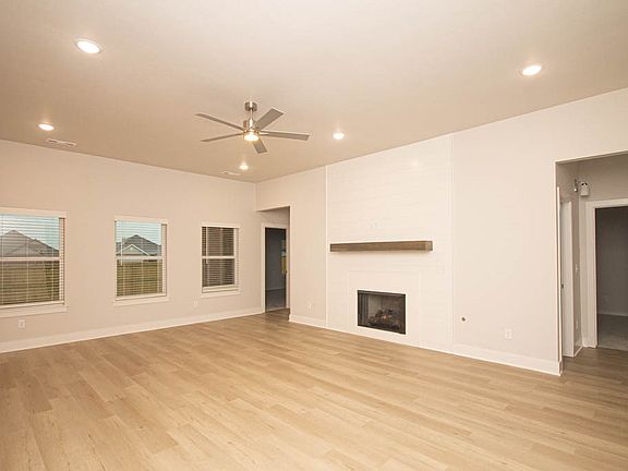 2nd image of 5207 SW Firethorn Ln