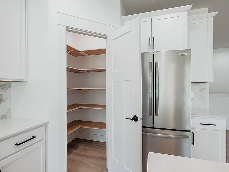 4917 Spire St — Photo 10