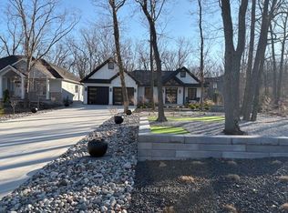 10143 Pinery Bluffs Rd, Lambton Shores, ON