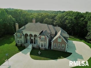 5586 E Houston Rd, Woodlawn, IL 62898