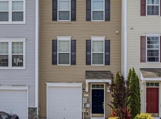 23 Landis Ct, Falling Waters, WV 25419