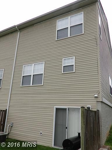 2nd image of 300 Cape Dr SE