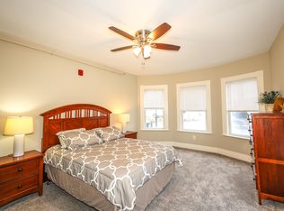 26 School St, Manchester, NH 03102