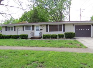 307 N 2nd St, Fairbury, IL 61739