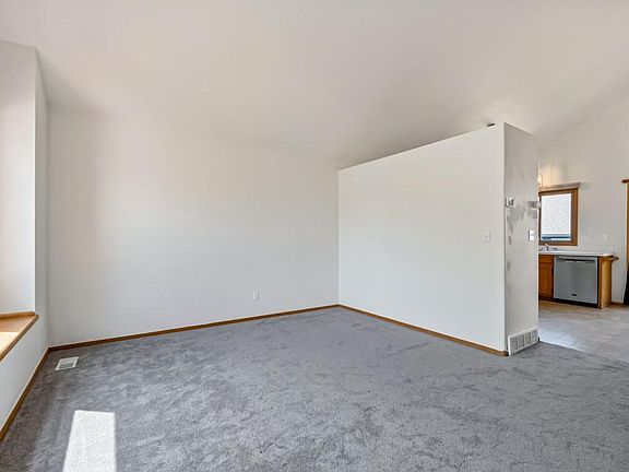 3rd image of 1857 Winchester Ct