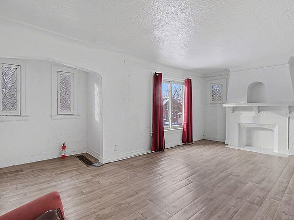 3rd image of 10336 W Point St