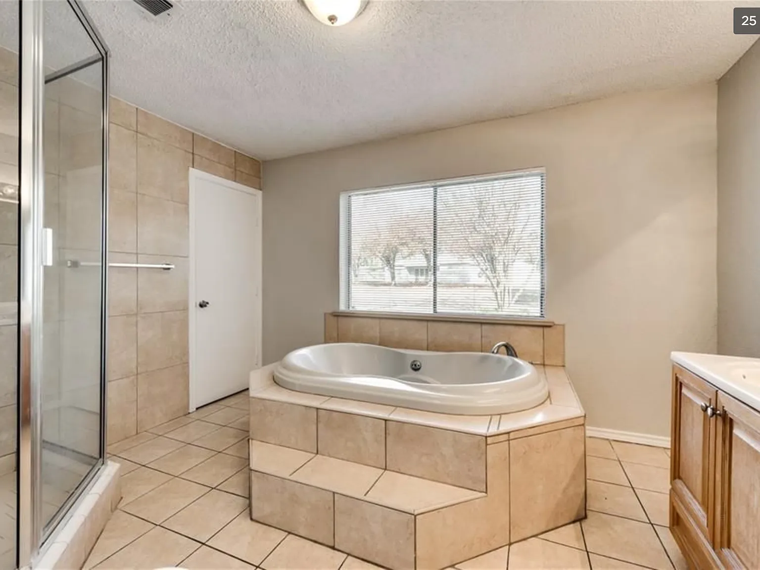 4 bed, 2699 sqft, $800 — Photo 3
