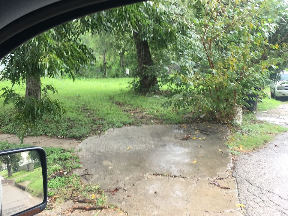 1st image of 1713 Denver Ave