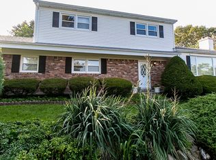 33 Lincoln Rd, Kinnelon, NJ 07405