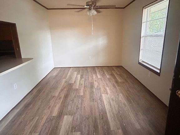 3rd image of 801 Calvin St APT C