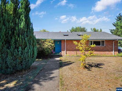 691 E Lincoln St, Woodburn, OR, 97071