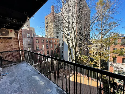 Rented by Francine Realty | media 12